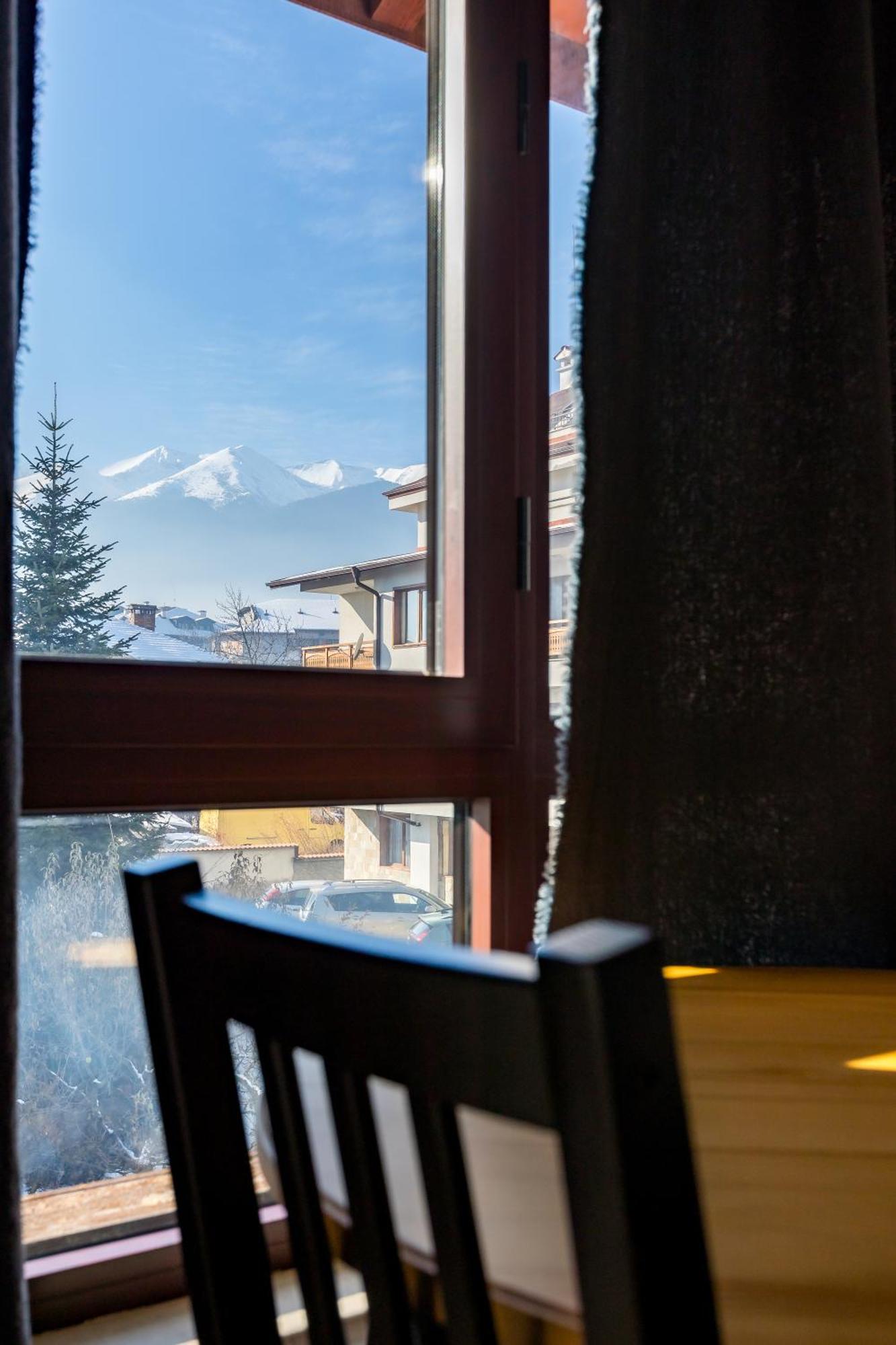 Refurbished Studios, Mountain View Balconies, Minutes From Gondola Bansko Exterior foto
