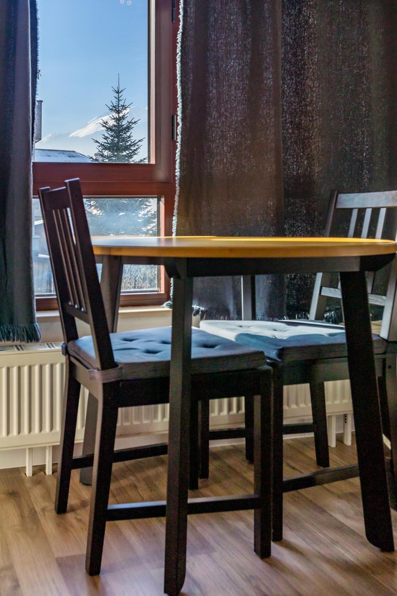 Refurbished Studios, Mountain View Balconies, Minutes From Gondola Bansko Exterior foto