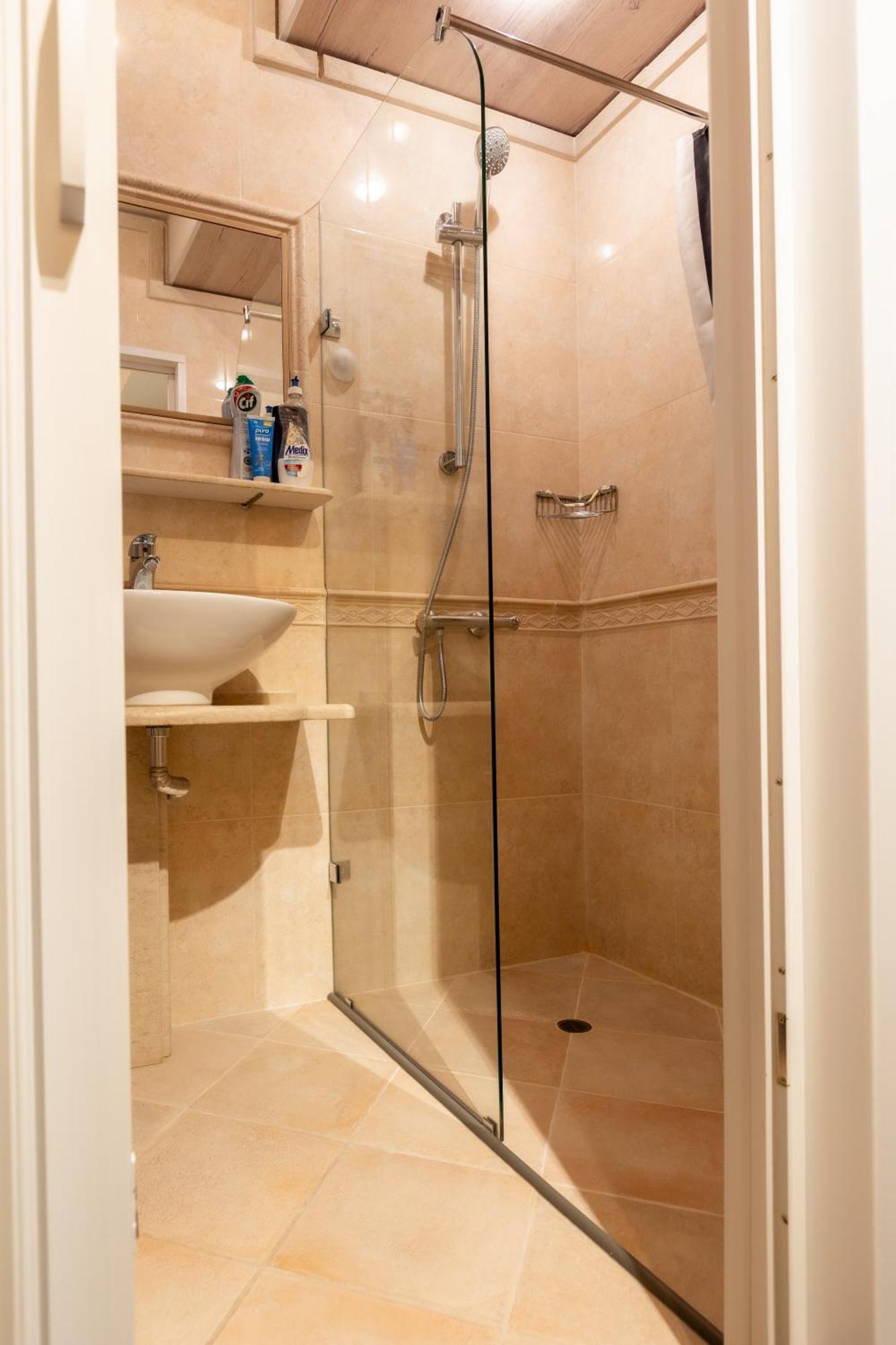 Refurbished Studios, Mountain View Balconies, Minutes From Gondola Bansko Exterior foto